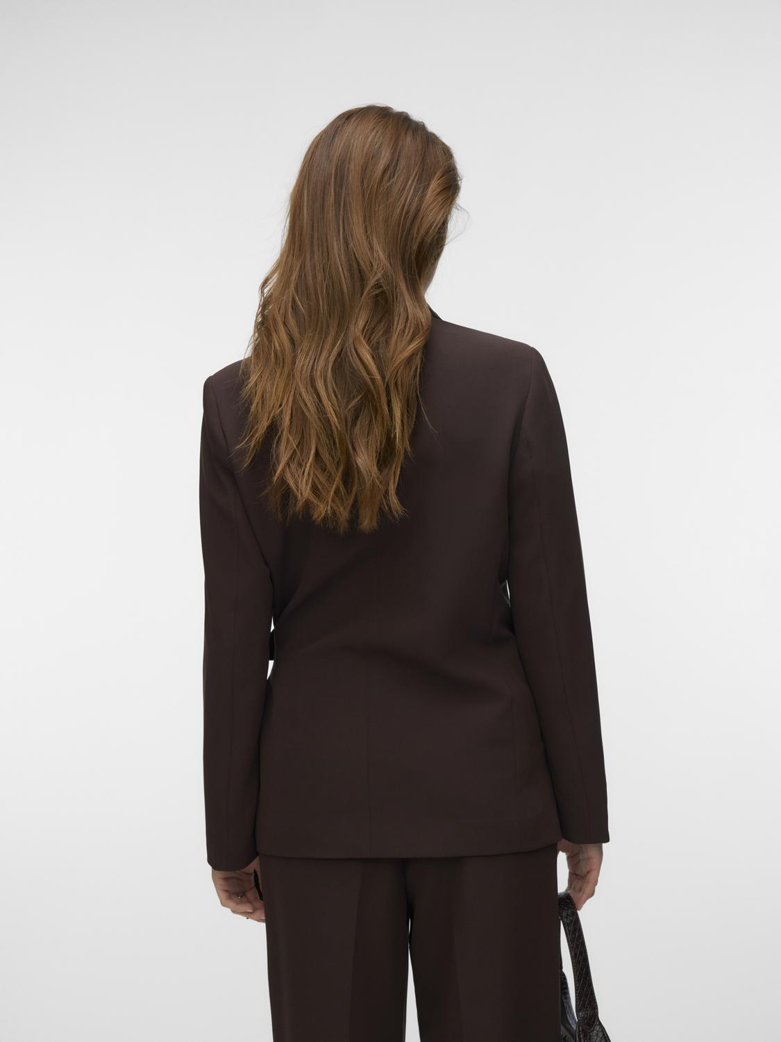 model_shot-back